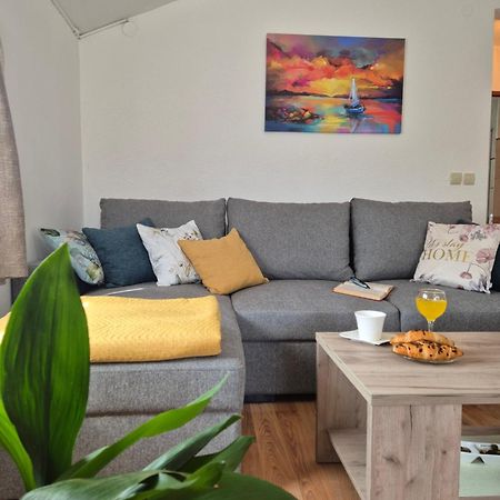 Апартаменти Apartman Lucija Pridraga Екстер'єр фото