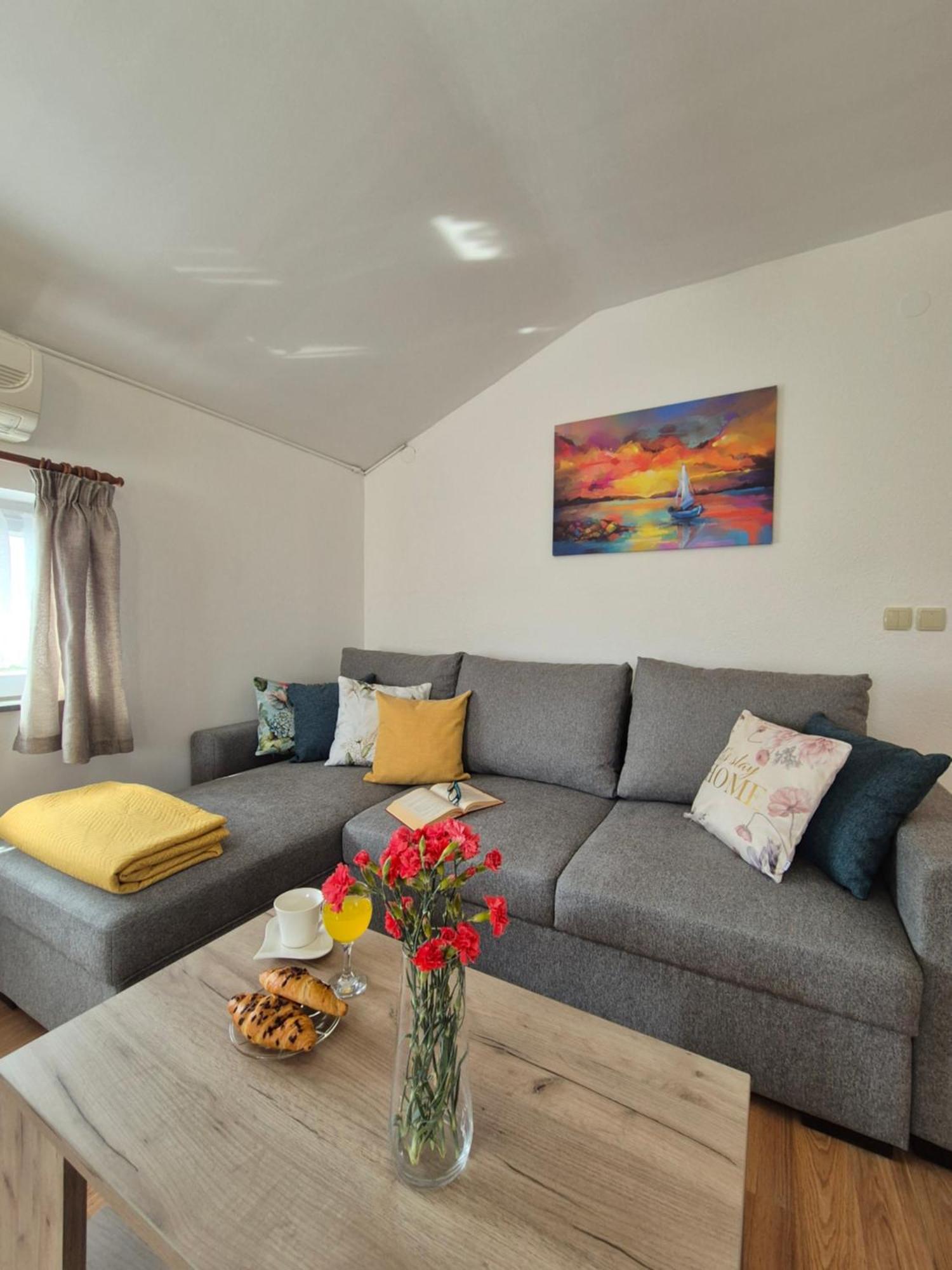 Апартаменти Apartman Lucija Pridraga Екстер'єр фото