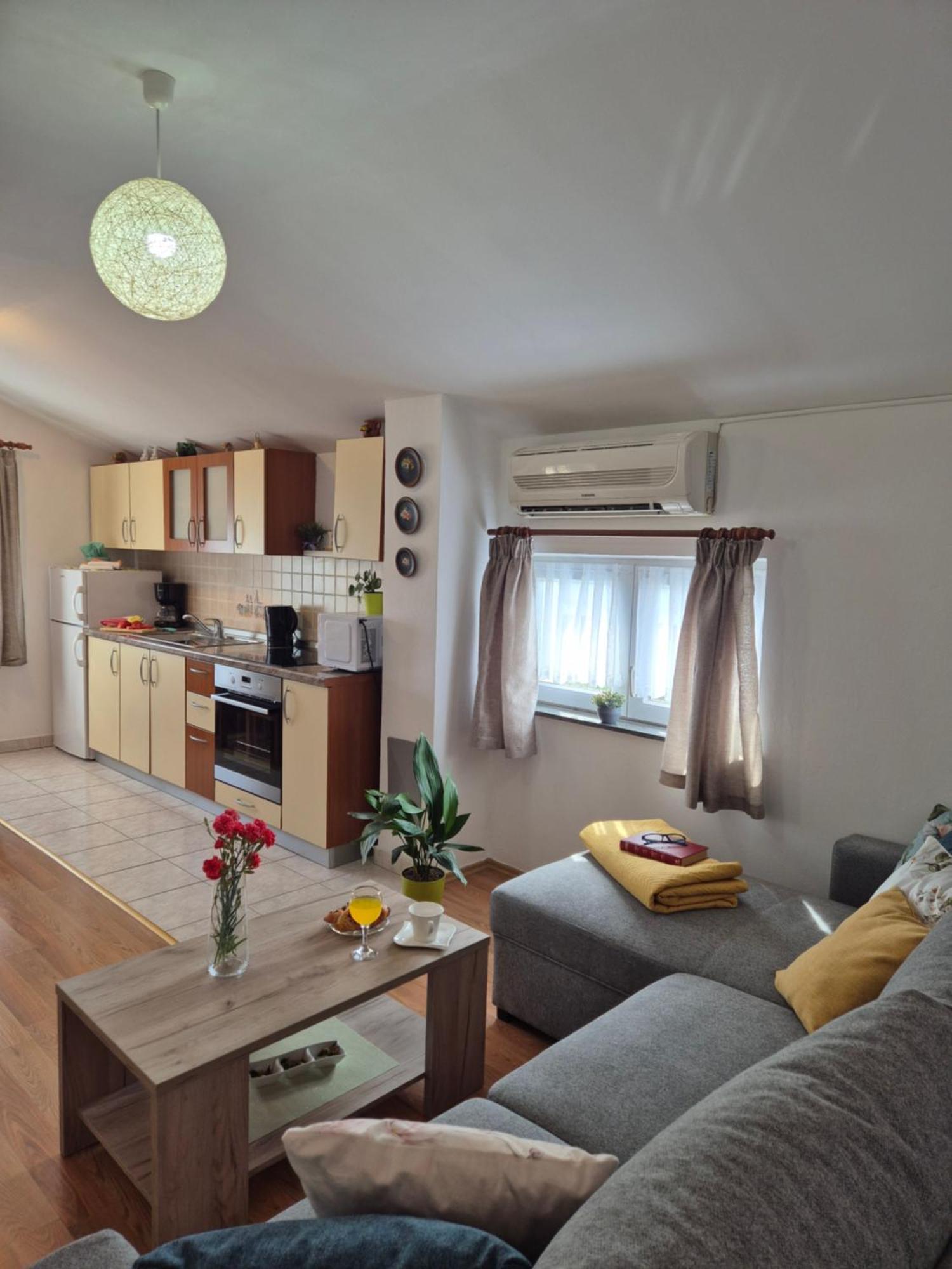 Апартаменти Apartman Lucija Pridraga Екстер'єр фото